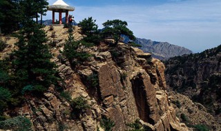 贺兰山简介 贺兰山的简介