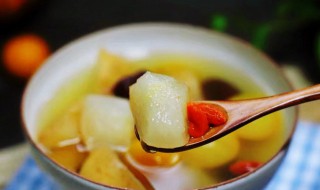梨水汤制作方法 桂圆红枣梨水的烹饪技巧分享