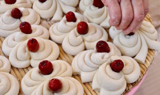 老式枣花馍的做法 传统老式枣花馍的做法