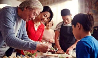 梦见和家人一起吃饭 梦见和家人一起吃饭代表什么