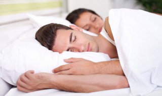 梦见和别人一起吃蛋糕 梦见和别人一起吃蛋糕梦境解析