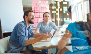 员工培训如何与绩效考核挂钩 员工培绩效考核方式