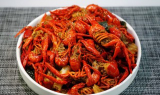 龙虾的皮可以吃吗 可以吃龙虾的皮嘛