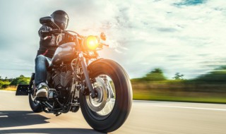 梦到骑摩托车 梦见骑摩托车啥意思呢