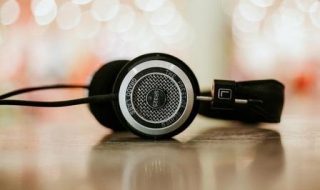 适合练听力的英文歌 大家可以去听一下