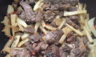 酸笋鸭怎样做 酸笋鸭的做法