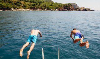 泳裤的洗涤方法 这种方法最简单有效