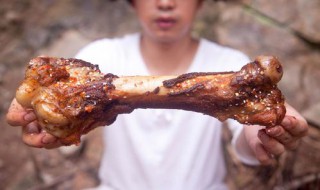 烤筒骨的制作方法 烤筒骨的制作方法介绍