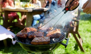 烤肉鲜亮的方法 烧烤怎么烤方法步骤