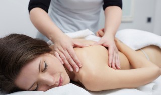 怎样在家做按摩 自己在家怎么给后背做按摩