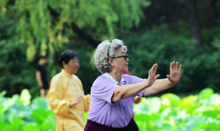 退休要过怎样的生活 保证身心健康最重要