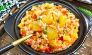 焖土豆饭的做法窍门 怎么做焖土豆饭