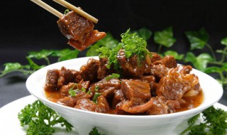 焖牛腩酱做法 酱焖牛腩的做法步骤