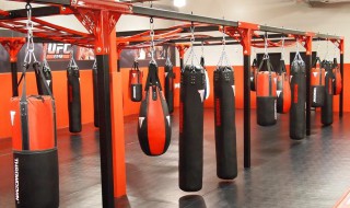 健身打沙袋技巧 练习打沙袋的技巧