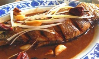 炖鱼不散的方法 怎么做炖鱼