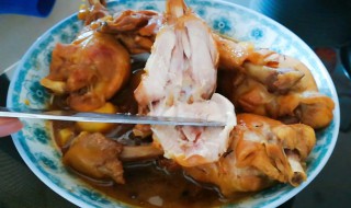 如何做卤煮鸭 卤煮鸭的做法介绍