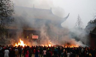 拜佛忌什么颜色衣服 拜佛忌的衣服有哪些