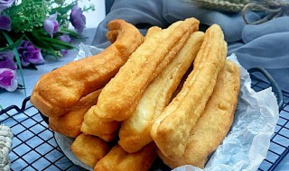 炸油条的做法和配方窍门 炸油条的做法介绍和配方及窍门