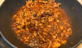 肉丁炸酱的家常做法 肉丁炸酱怎么做
