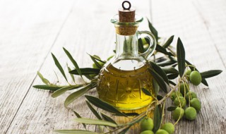 橄榄油炒菜要注意事项有哪些 橄榄油炒菜的注意事项