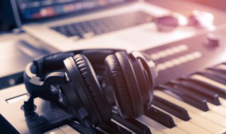 一条路歌词 一条路歌词原文