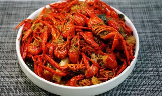 正宗潜江油焖大虾做法 潜江油焖大虾的正宗做法