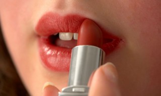 口红可以带上飞机吗？ 乘坐飞机能不能带口红