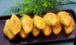 油炸香蕉酥的做法 如何做油炸香蕉酥