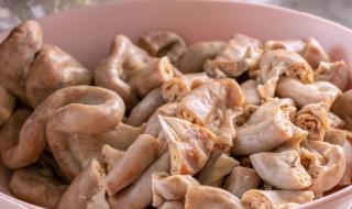 酸菜炒大肠的做法 酸菜炒大肠的做法步骤