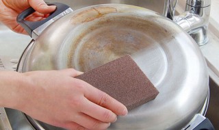 如何清洁锅底油污 如何清除锅底的油垢