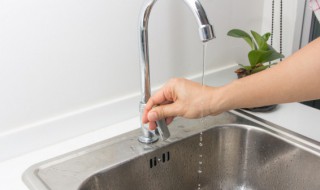 关于浪费水的资料 关于家庭浪费水的资料