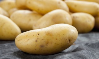 如何制作好吃的土豆烧五花肉 土豆烧五花肉的烹饪方法