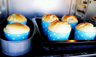 纸杯蛋糕的做法 烤箱 纸杯蛋糕烤箱做法
