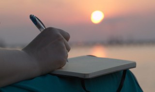 纤纤擢素手什么意思 纤纤擢素手的含义