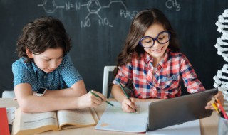 斑斓的意思是什么 斑斓的意思简单介绍