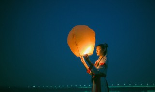 00后阳光女生qq励志个性签名 00后阳光女生微信励志个性签名