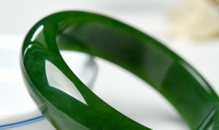 什么翡翠手镯好 翡翠手镯什么好