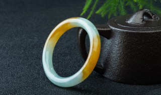 翡翠什么绿最好 翡翠哪种绿色好呢