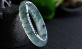 翡翠带春是什么意思 翡翠带春是啥意思