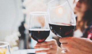 赞美红酒的词语 形容红酒的词语