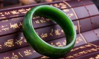 翡翠有什么功效 翡翠功效有什么