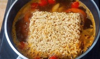 张云雷泡面做法 用料有些奇怪,试了下味道还不错