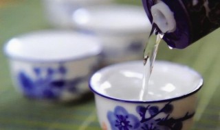 突然间不能喝白酒了怎么回事 酒能多喝吗