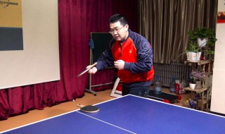 怎样发上旋球和下旋球 来教教你吧