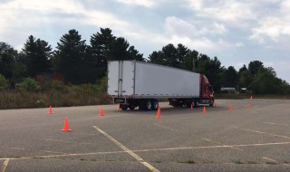 半挂车90度角倒车技巧 有什么技巧？