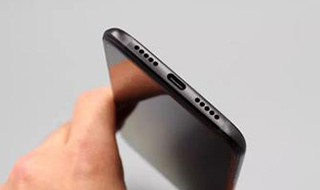 手机底部的小孔的作用 这些你知道吗？