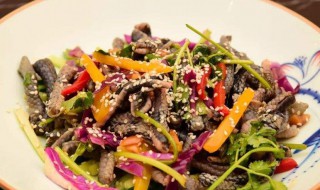 蛇皮怎么处理才能吃 可以做成什么菜肴呢