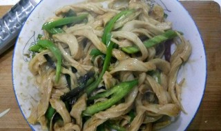 香干炒面筋怎么做 如何做香干炒面筋