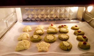 烤箱做饼干的家庭做法 烤箱做饼干的家庭做法与步骤