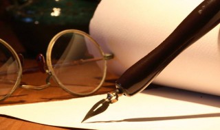 变形记作文六年级路灯 变形记作文六年级路灯的范文